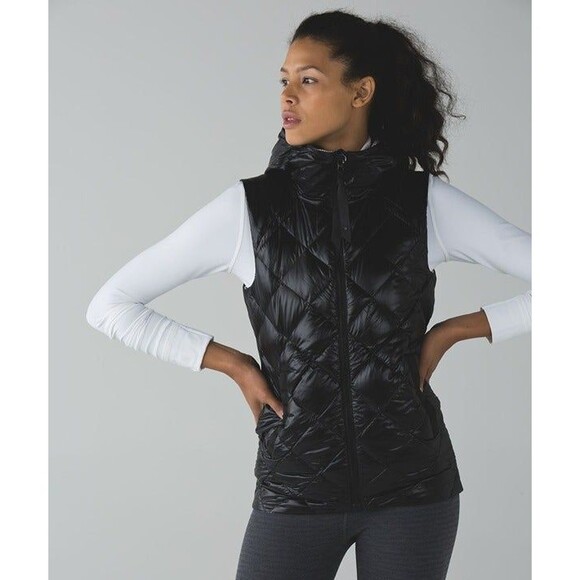 Lululemon size small Ziggy Snake Reversible vest black - Picture 2 of 3